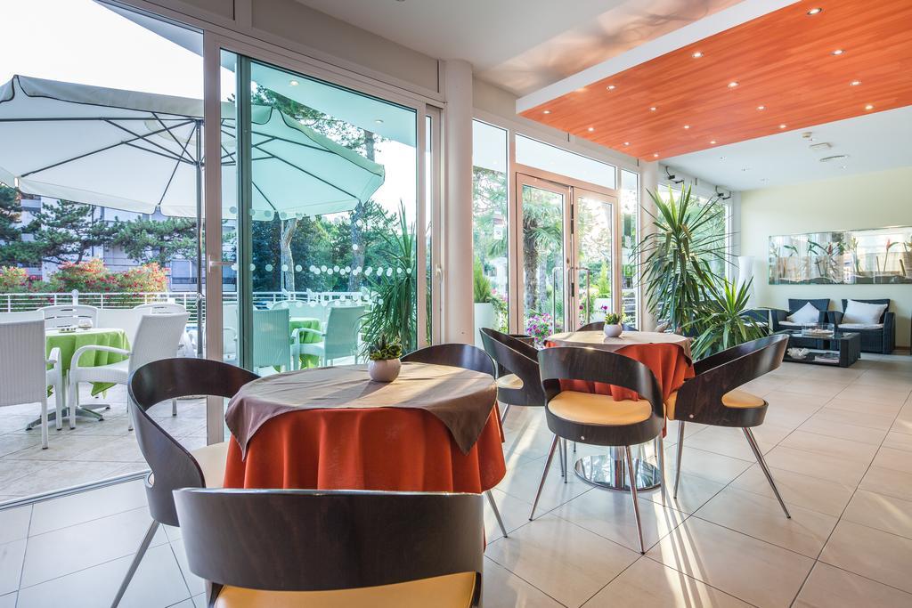 Hotel San Francisco Lignano Sabbiadoro Exterior foto